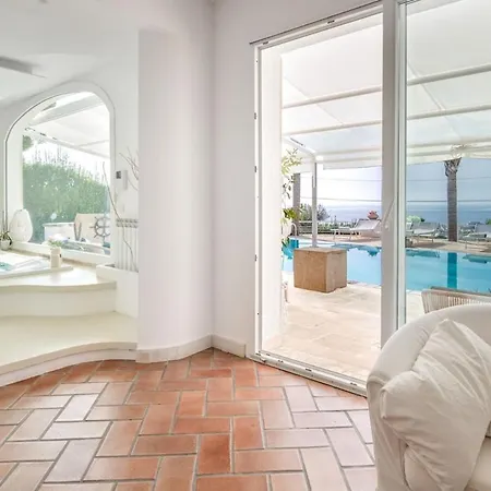 Villa Solemare By Raro